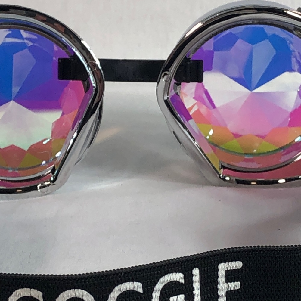 Unisex Silver Spiked Kaleidoscope Goggles - Iridescent Lenses - Picture 6 of 6